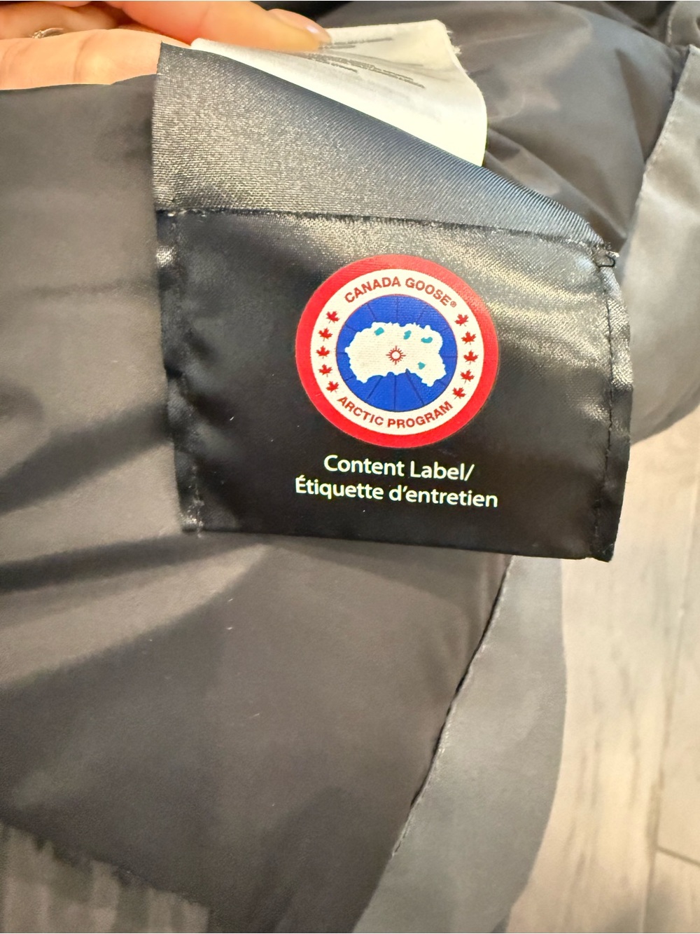 Canada Goose Men's Langford Hooded Parka with Fur Trim size small - Picture 4 of 9